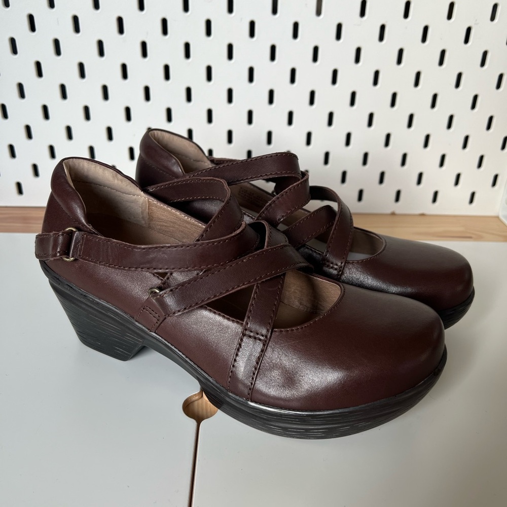 NWOT Sanita Brown Leather multi strap Mary Jane clogs 39